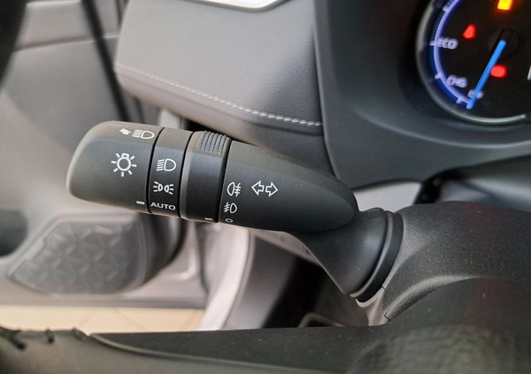 Toyota RAV4 cena 149900 przebieg: 42304, rok produkcji 2019 z Ińsko małe 466